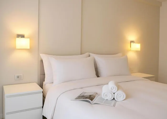 White Moon Apartment