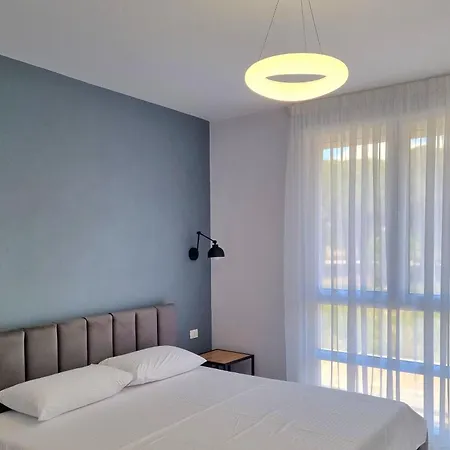White Moon 301 And 302 Apartment