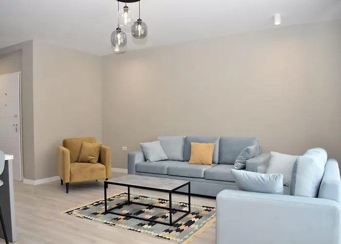 White Moon * Plazhi San Pietro