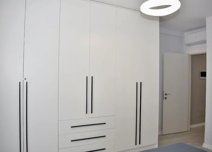 White Moon Plazhi San Pietro